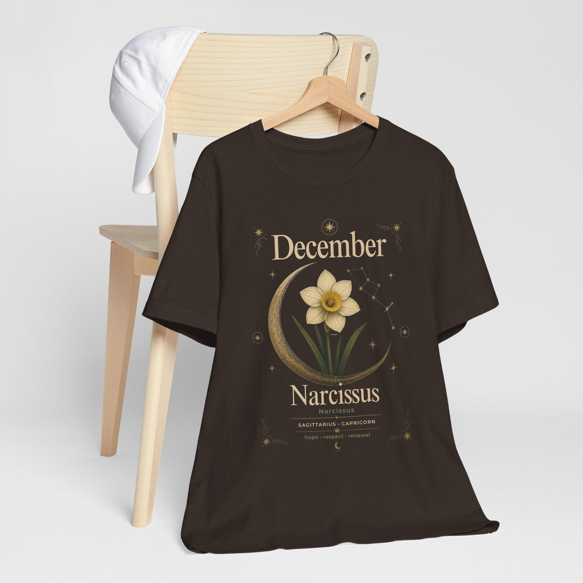 December Birth Flower - Narcissus T‑Shirt — Birth Month Flower Tee