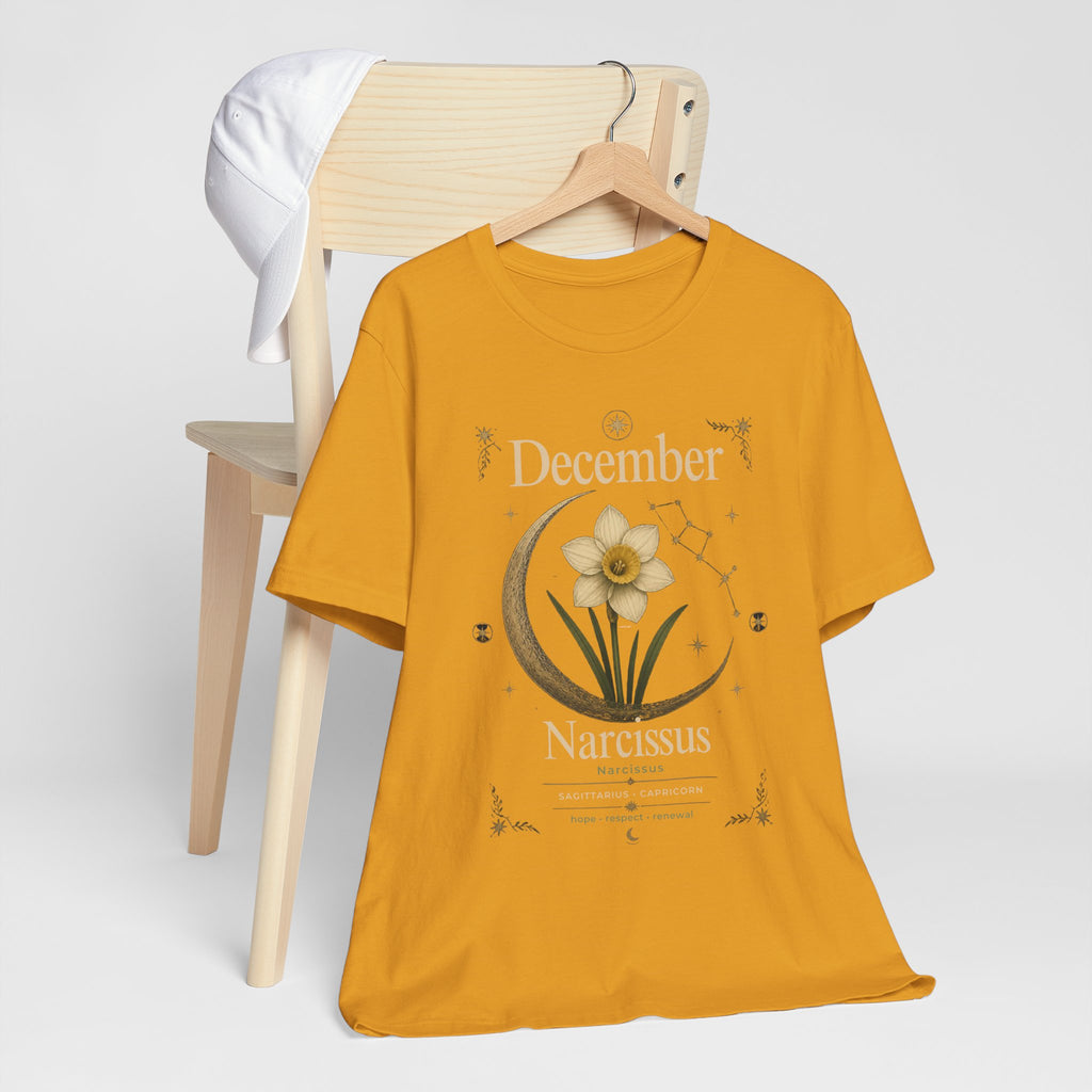 December Birth Flower - Narcissus T‑Shirt — Birth Month Flower Tee